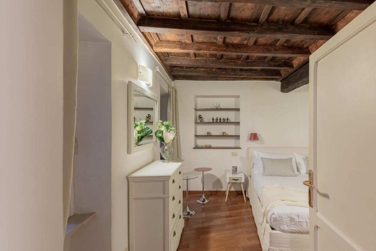 Iflat Comfy Apartament In Campo De' Fiori Rom Exteriör bild
